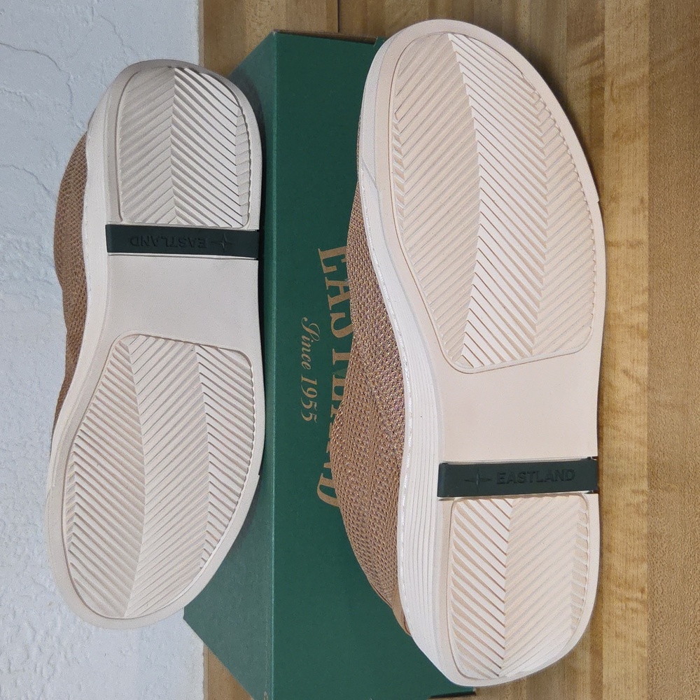 NWT "Eastland" Beacon Sporty Men's Sneaker Sizes 9M or 10.5M - Picture 5 of 6